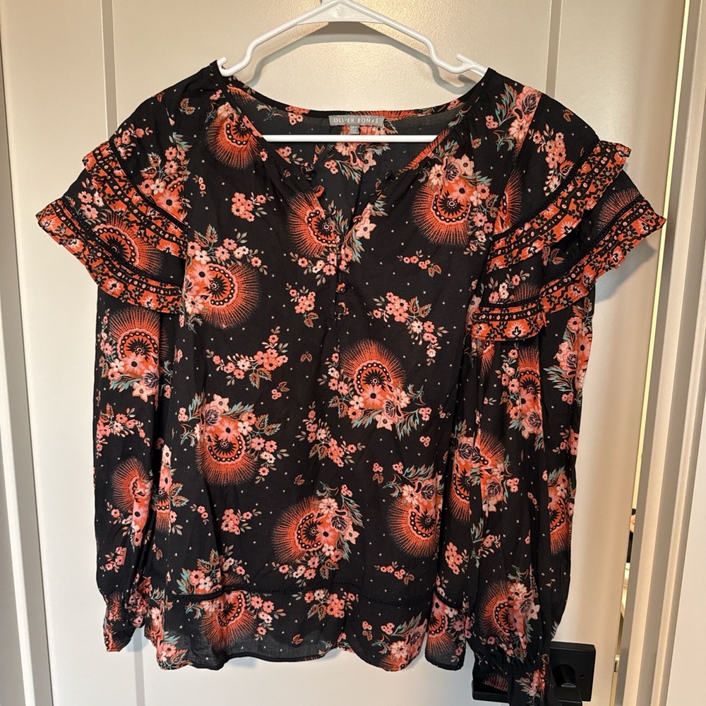 Elegant Floral Ruffle Sleeve Blouse